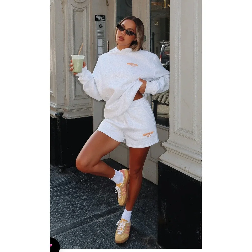 White Fox Boutique Offstage Hoodie and Lounge Shorts Set Peach Fizz Vol 3 NEW - Picture 4 of 5
